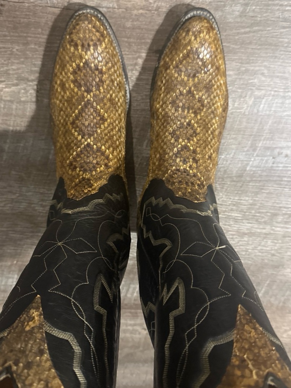 Vintage rattlesnake boots Gold and Black Western Cowboy Boots with black label
